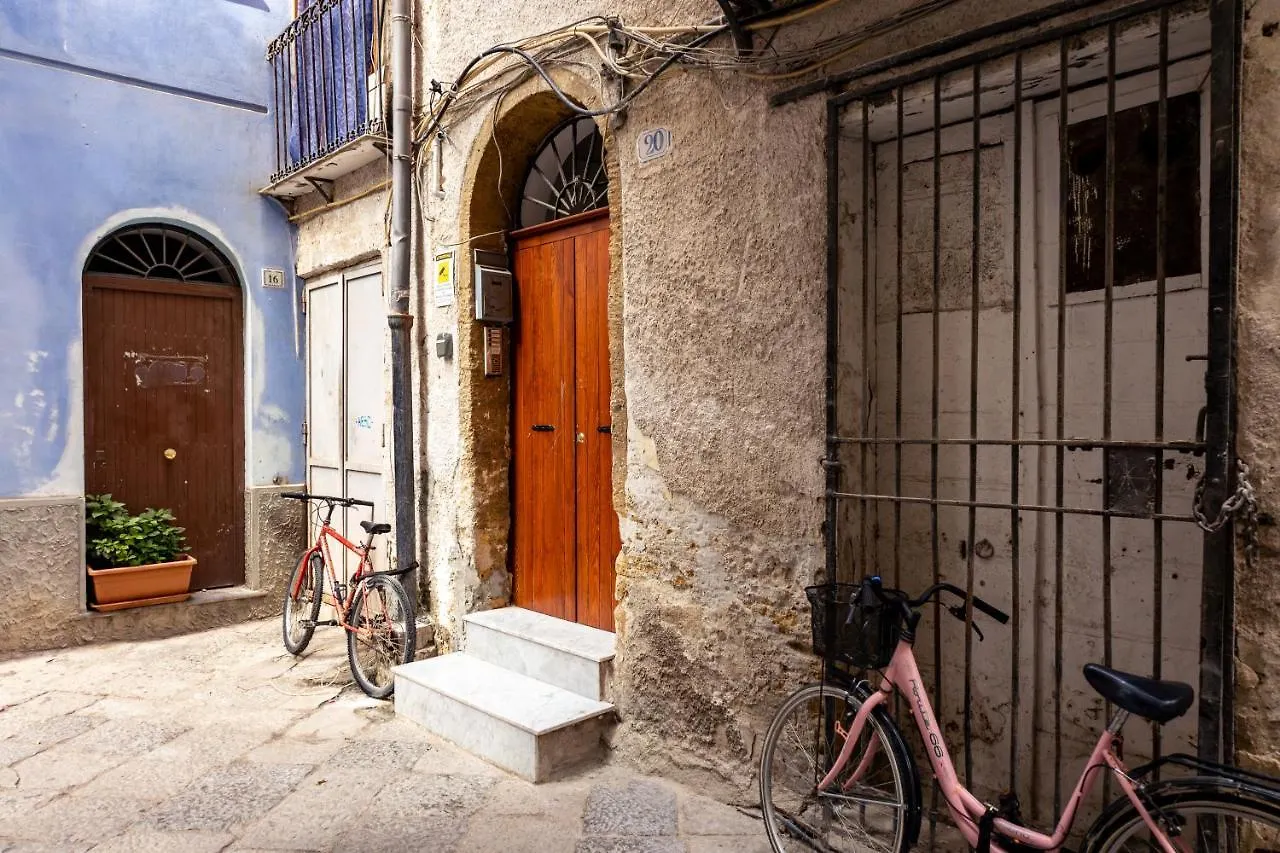 Daria'S Home Apartment Rooms Palermo 0*,