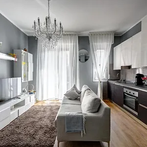 https://hopper-house.emilia-romagnahotels.net